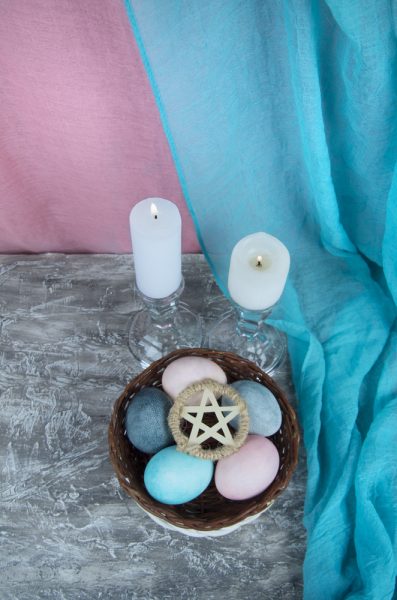 Ostara, häxa, Tarotguiderna, Vivi Linde, Medium, sierska, spådam